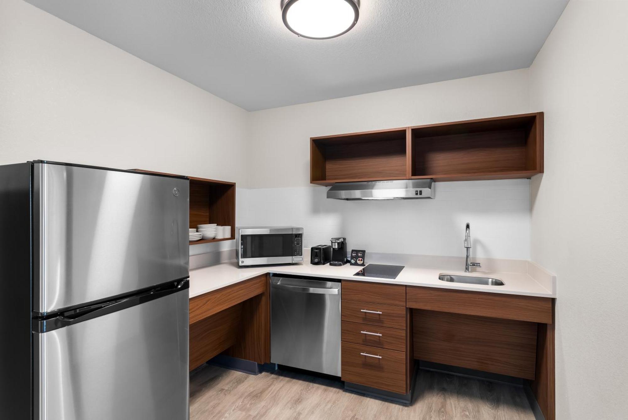 Everhome Suites แบสทร็อป ภายนอก รูปภาพ