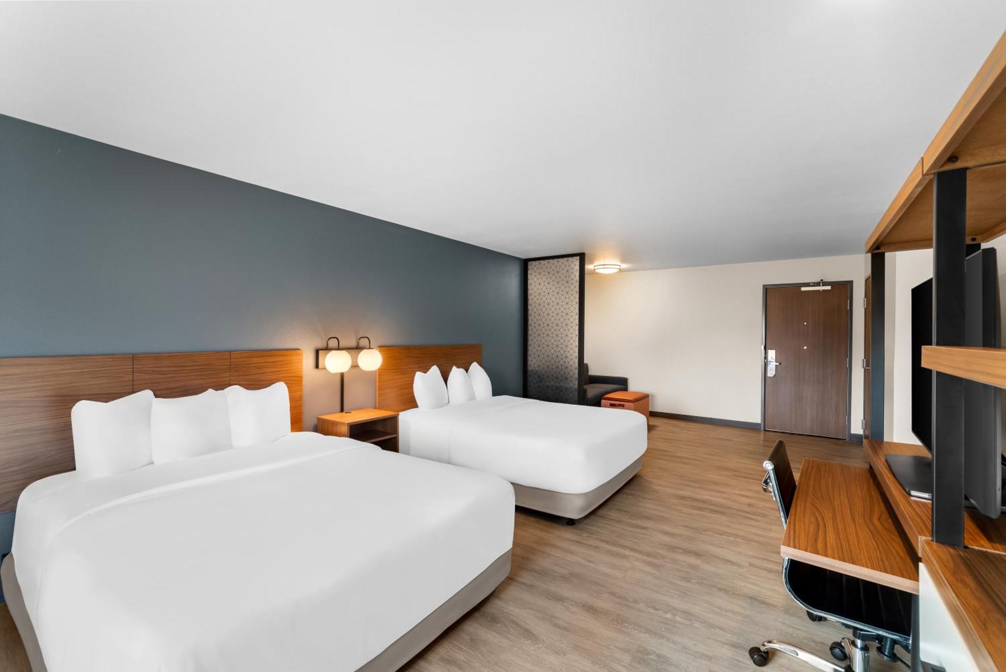 Everhome Suites แบสทร็อป ภายนอก รูปภาพ