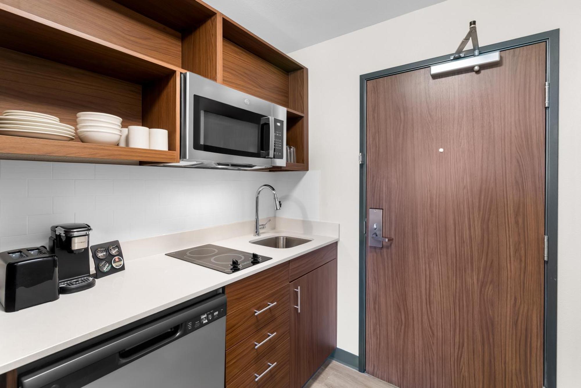 Everhome Suites แบสทร็อป ภายนอก รูปภาพ