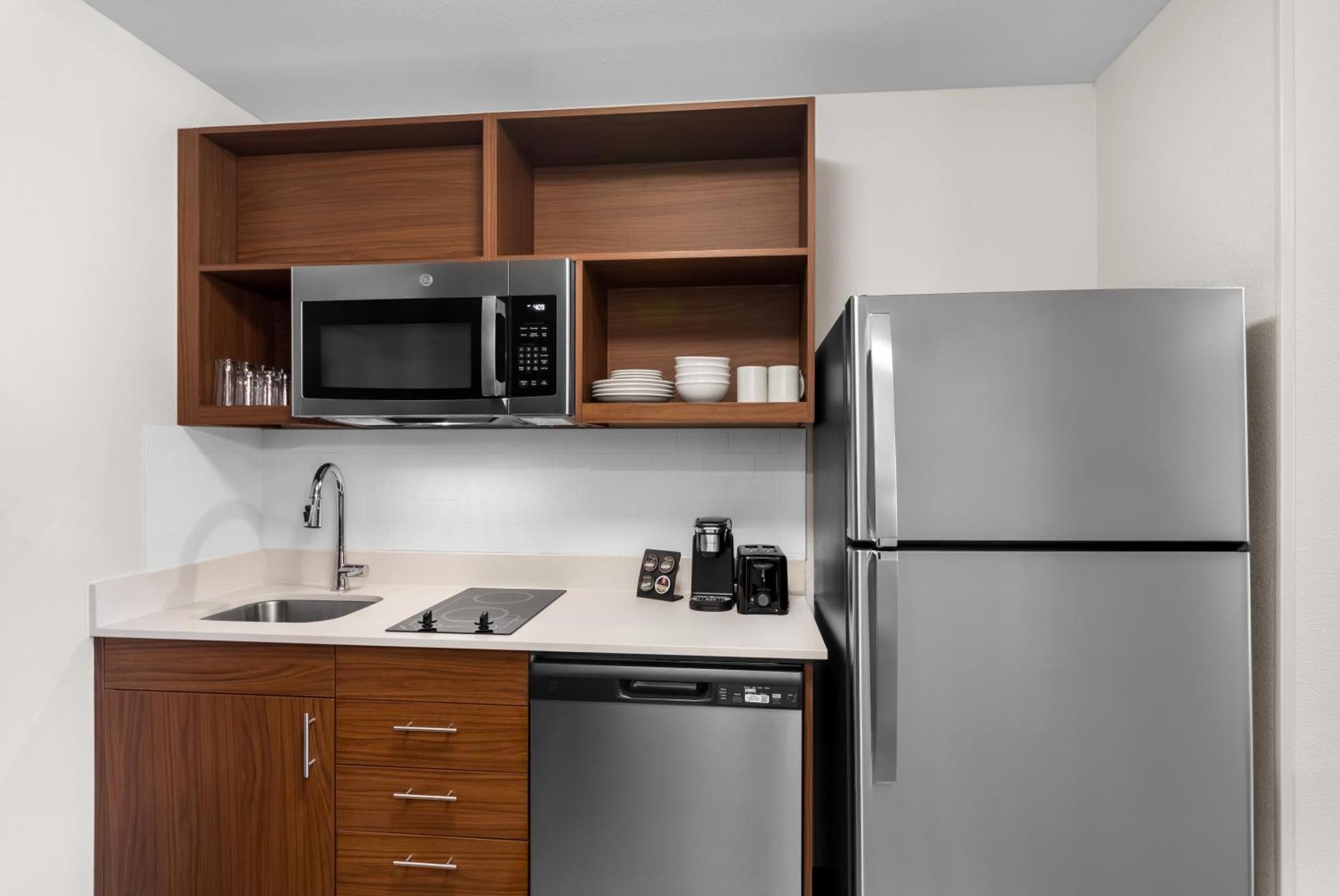 Everhome Suites แบสทร็อป ภายนอก รูปภาพ