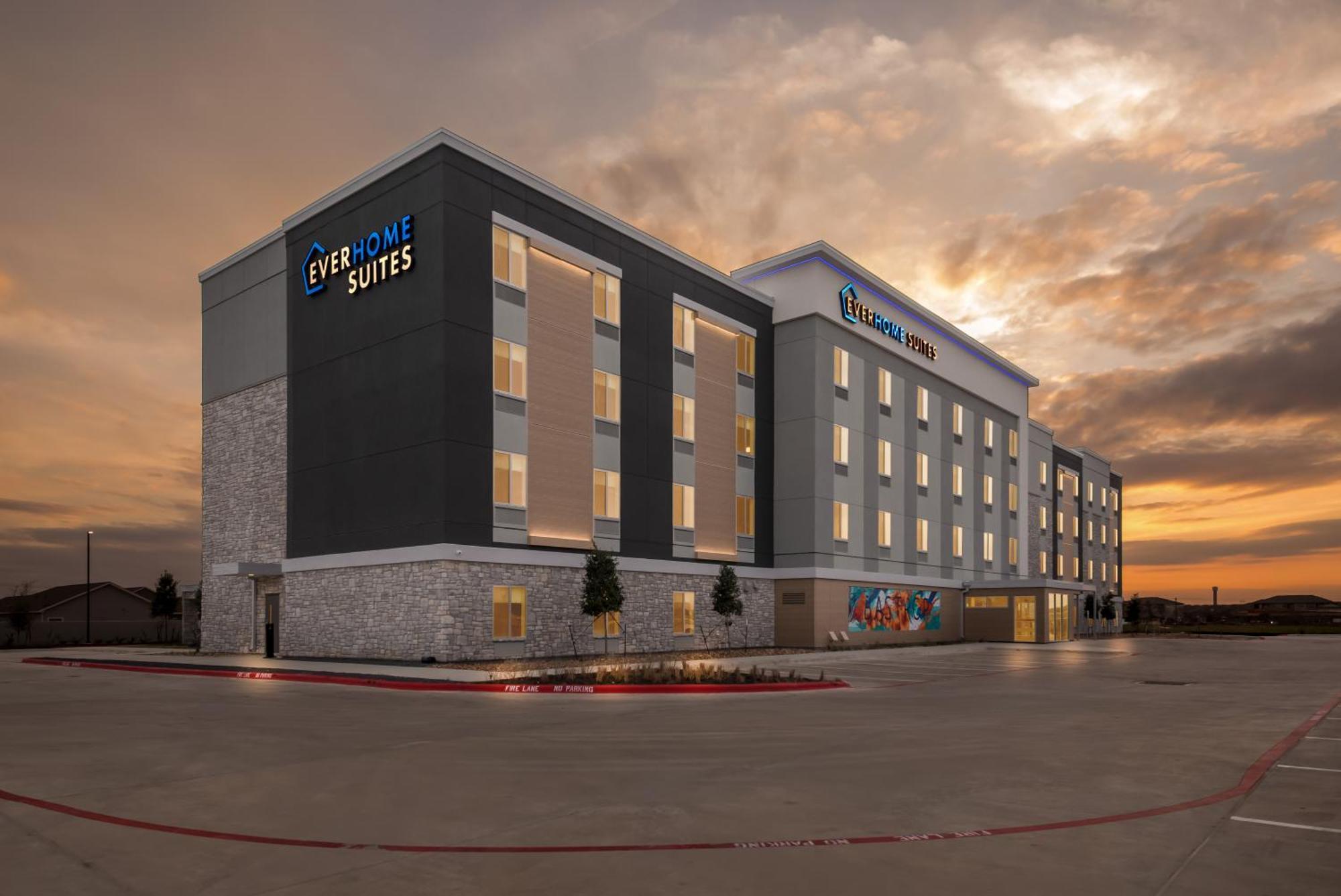 Everhome Suites แบสทร็อป ภายนอก รูปภาพ