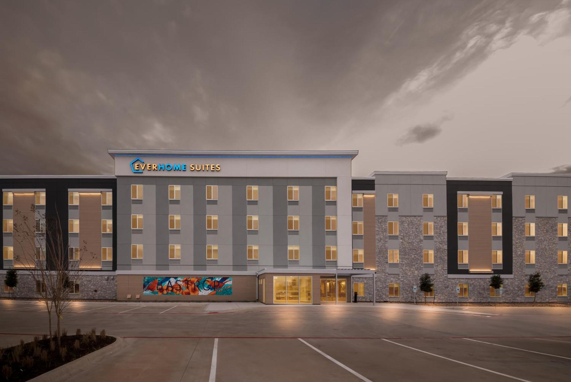 Everhome Suites แบสทร็อป ภายนอก รูปภาพ