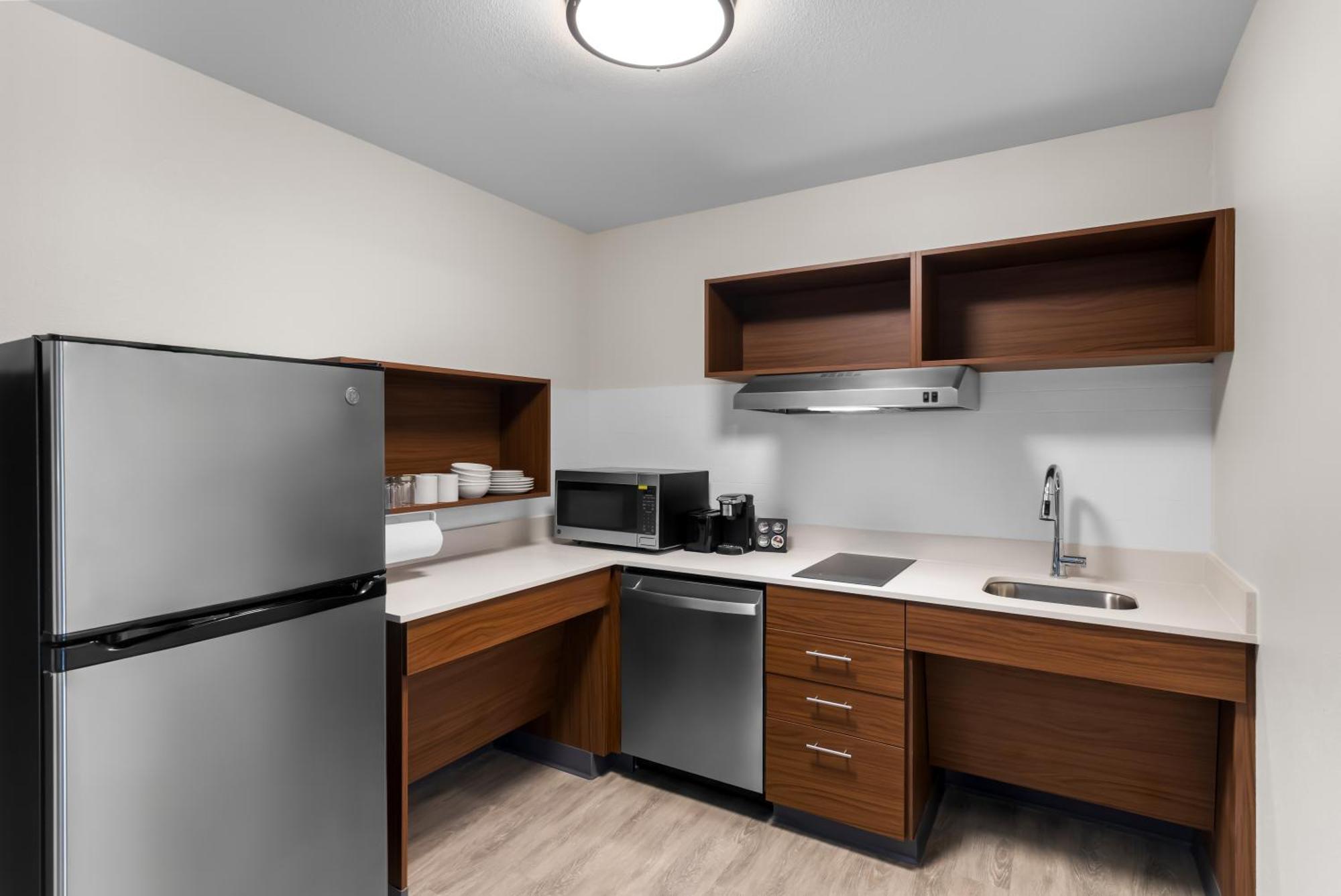 Everhome Suites แบสทร็อป ภายนอก รูปภาพ