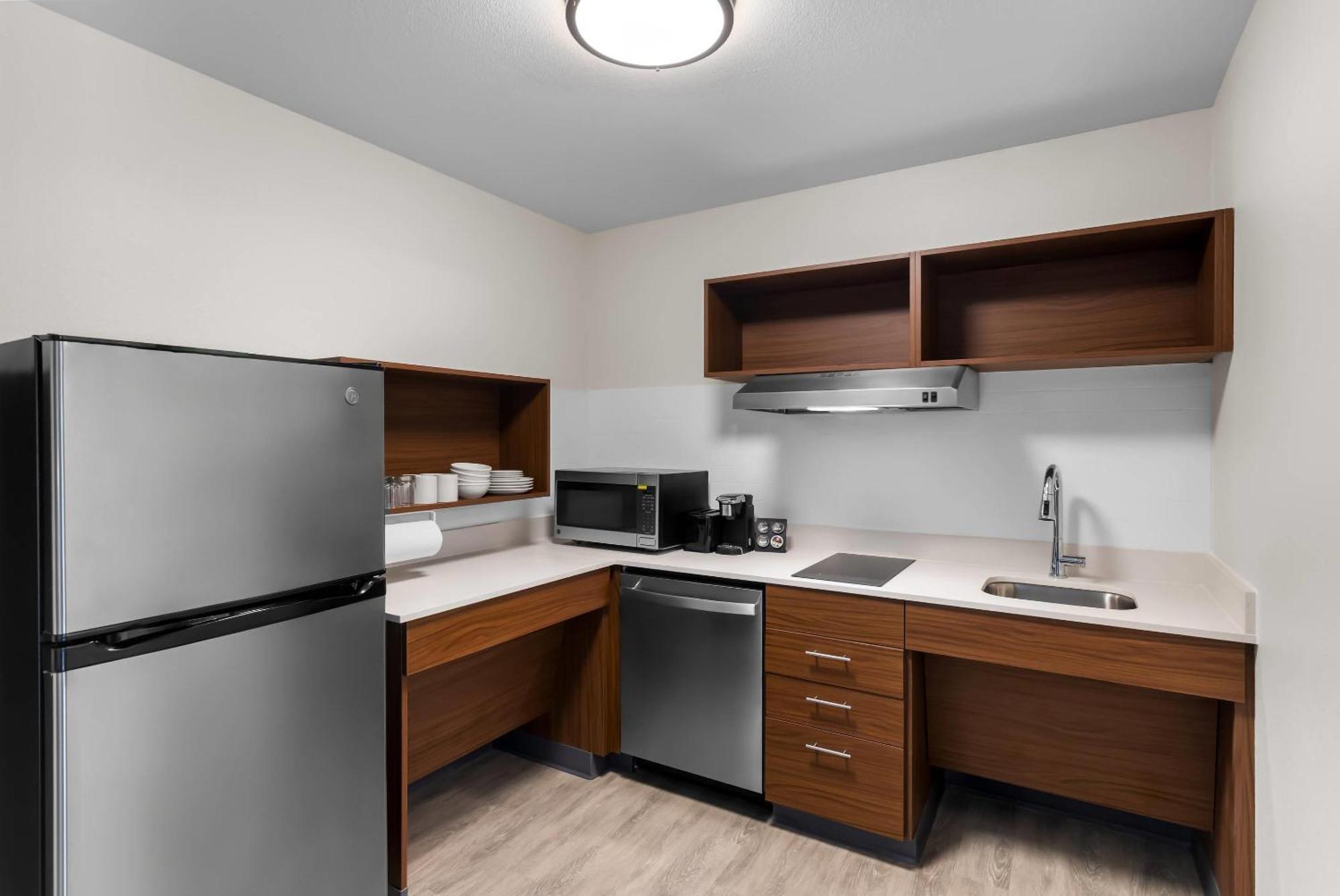 Everhome Suites แบสทร็อป ภายนอก รูปภาพ