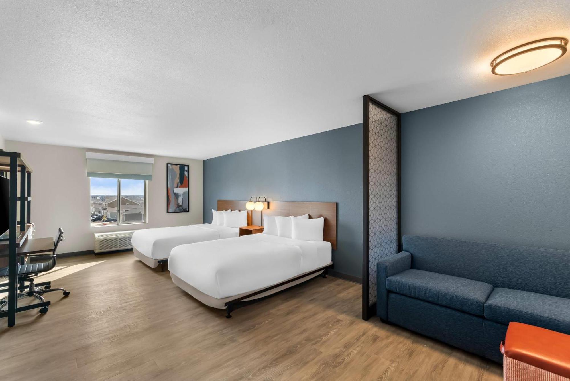 Everhome Suites แบสทร็อป ภายนอก รูปภาพ