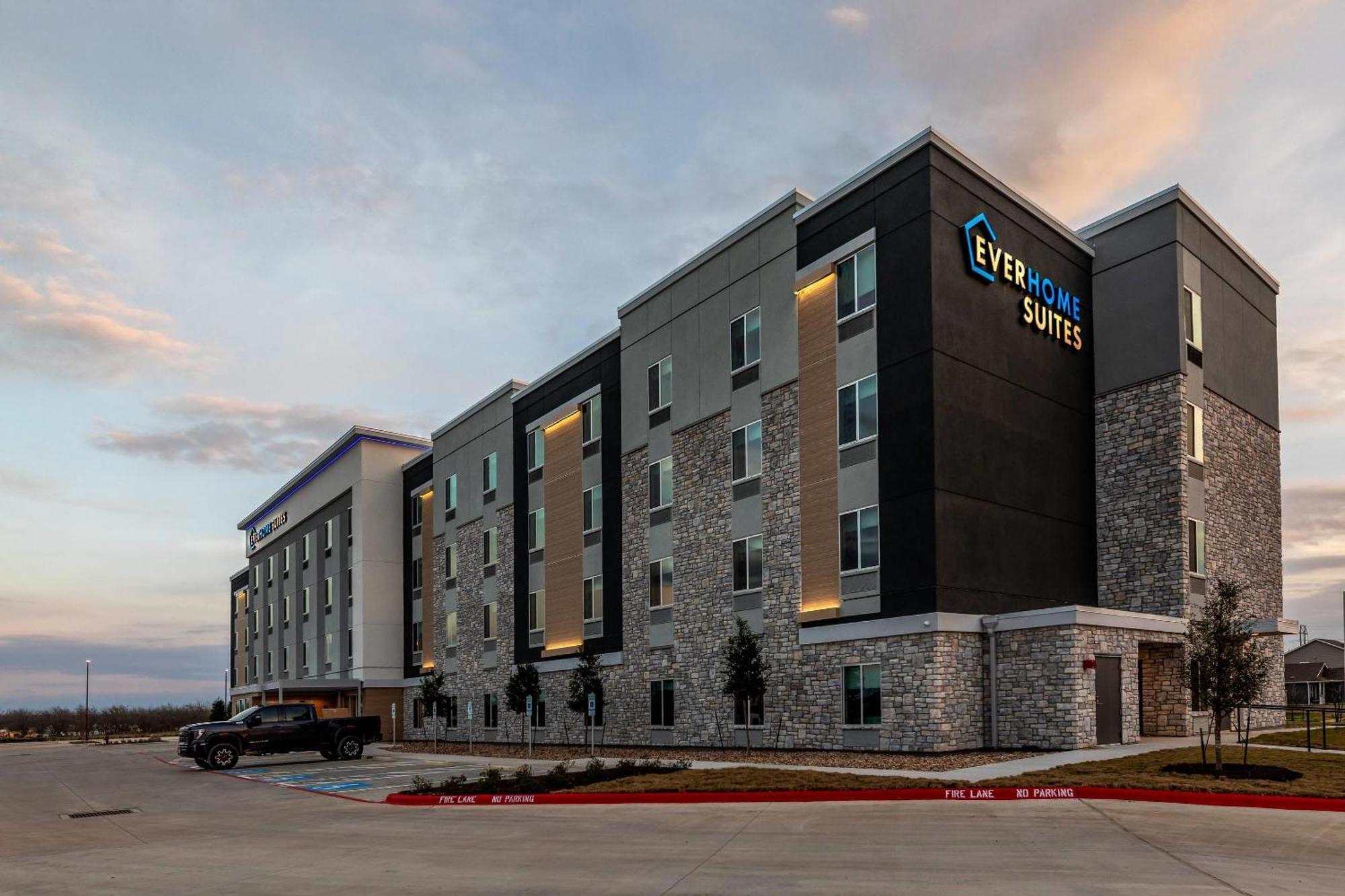Everhome Suites แบสทร็อป ภายนอก รูปภาพ